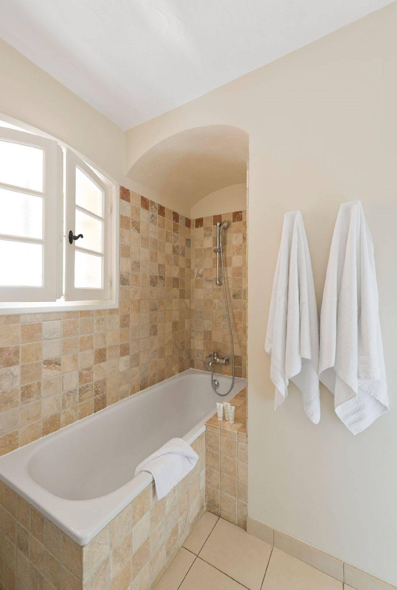 Domaine Du Calidianus Hotel Сен Максим Екстериор снимка
